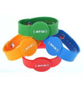 สายรัดข้อมือ PVC แบบกำหนดเองสายรัดข้อมือ RFID OEM