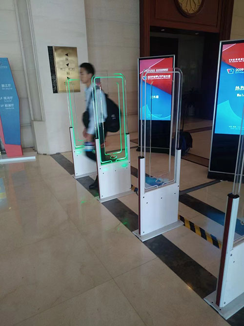 การลงชื่อเข้าใช้การประชุม RFID และการเข้าร่วม smart gate 6